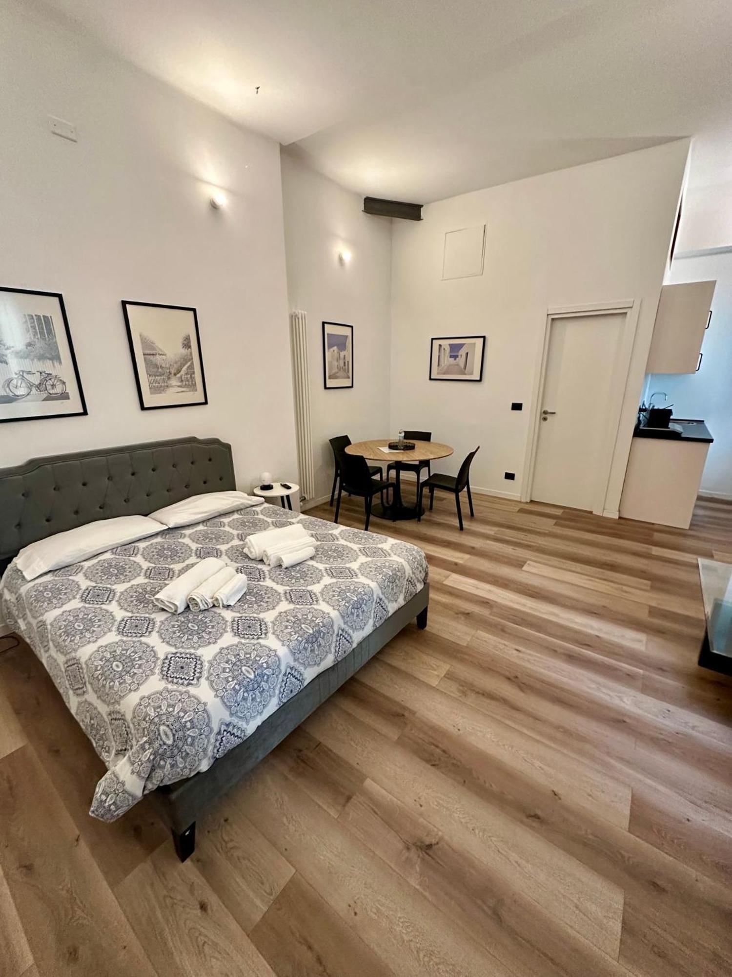 Casa Mantova - Vicino Al Campus Appartement Turijn Buitenkant foto